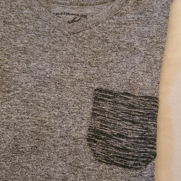 Trademark Brooklyn gray short sleeve tee M - Picture 2 of 5